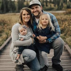 Meet your Posher, Casey